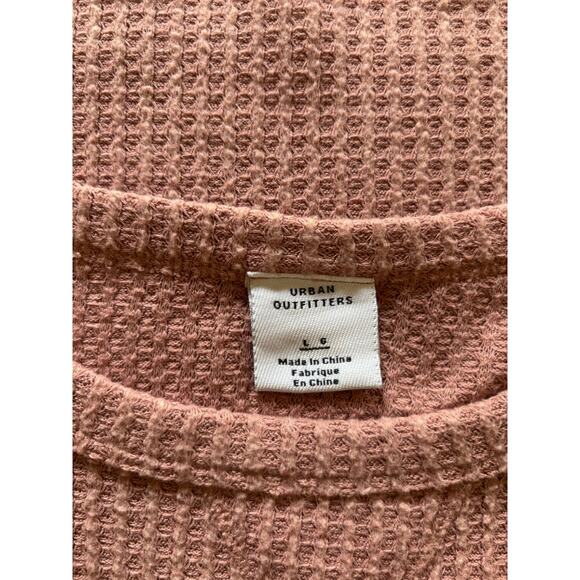 Urban Outfitters Pink Long Sleeve Waffle Knit Shirt | Mens M | Oversized Thermal - Picture 6 of 6